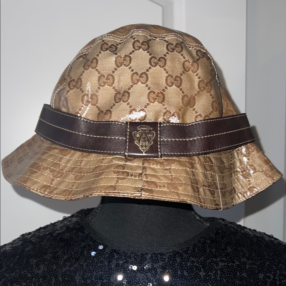 Gucci  Beige Monogram Bucket Hat Dark Brown Band authentic NEXT DAY SHIPPING